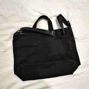 For Sale: NWOT Baggu “Horizontal Zip Duck Bag”, black
